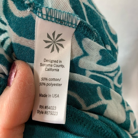 EUC Athleta Cowl Neck Paisley Print Top - Picture 6 of 6